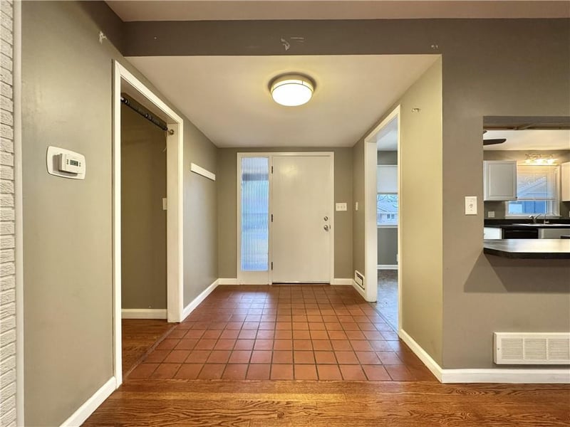 6121 Hunter St, Raytown, MO 64133