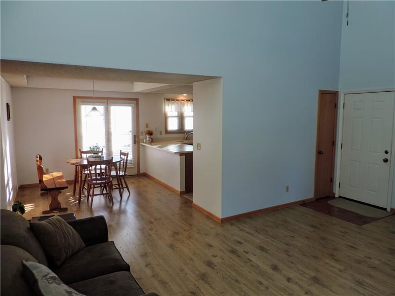 12310 43rd St #B10, Independence, MO 64055