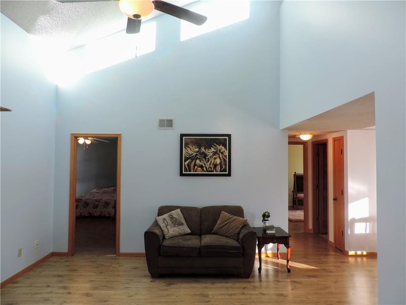 12310 43rd St #B10, Independence, MO 64055
