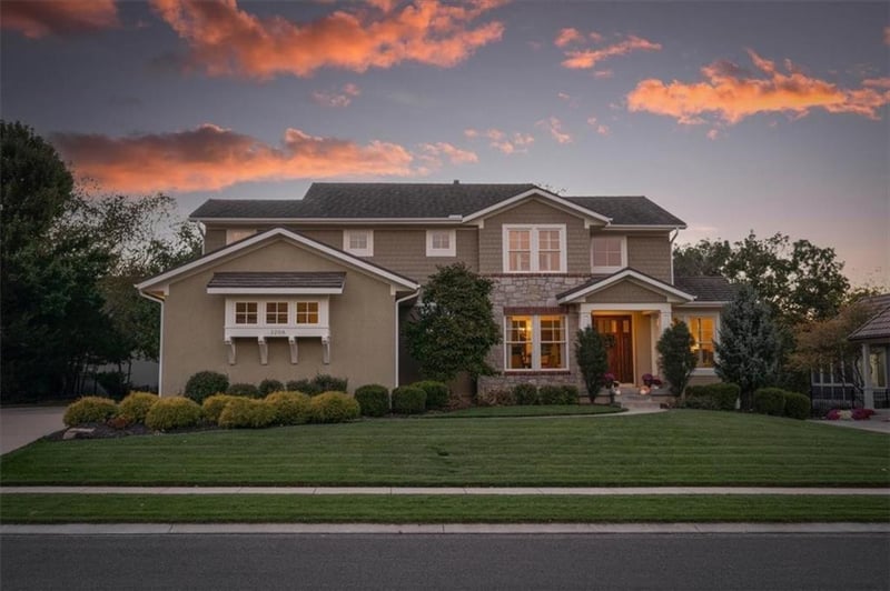 3208 154th St, Overland Park, KS 66224