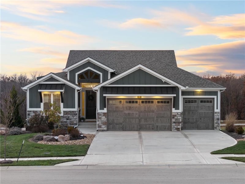 8904 Clarion Ave, Kansas City, MO 64153