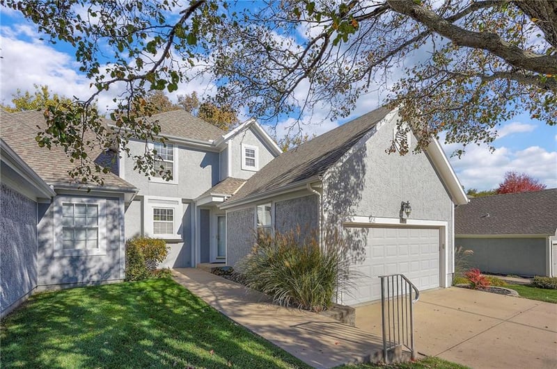 7306 148th St, Overland Park, KS 66223