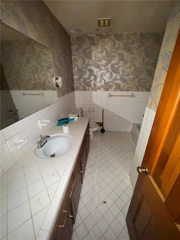 14404 Covington Rd, Independence, MO 64055