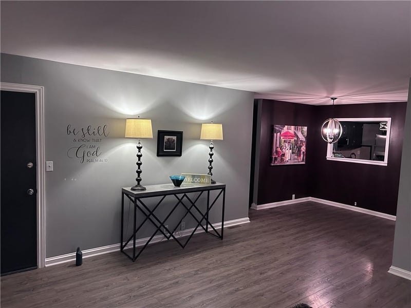 472 104 St #B, Kansas City, MO 64114