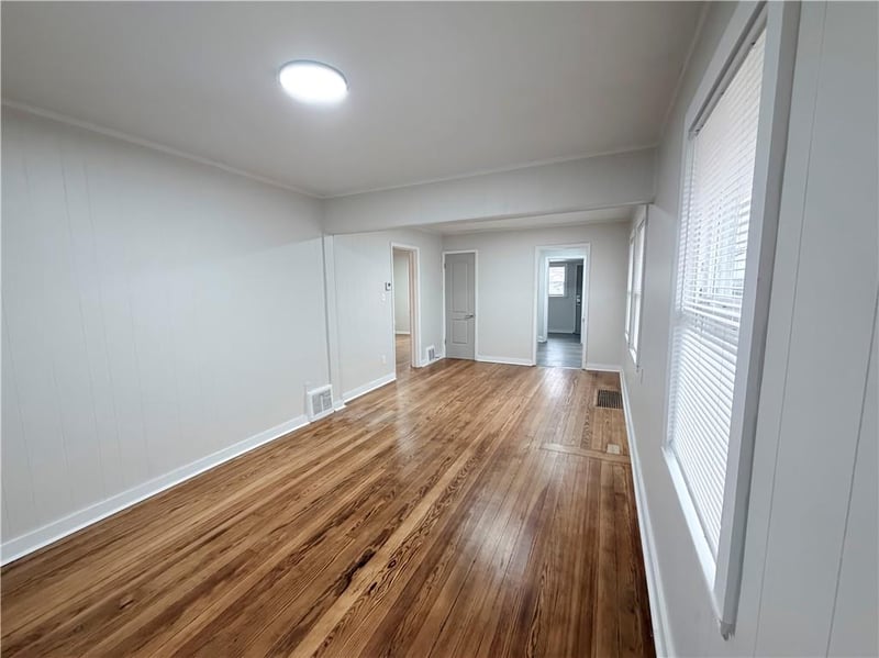 5229 8th St, Kansas City, MO 64124