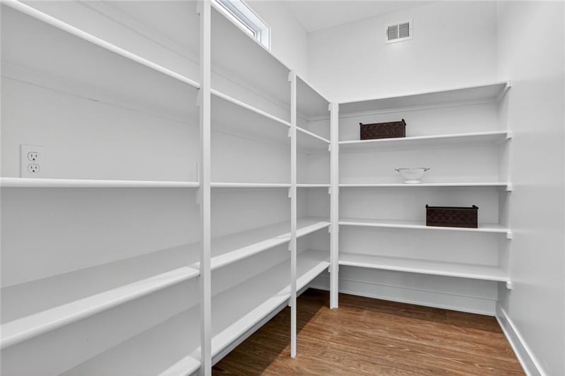 11514 Olathe View Rd, Olathe, KS 66061