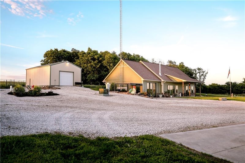 1193 23 Hw, Windsor, MO 65360