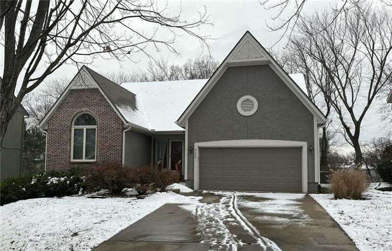 9333 125th St, Overland Park, KS 66213