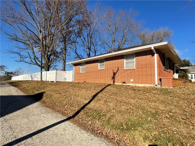 712 S Sloan St, Maysville, MO 64469