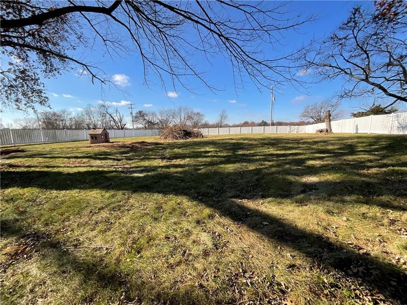 712 S Sloan St, Maysville, MO 64469
