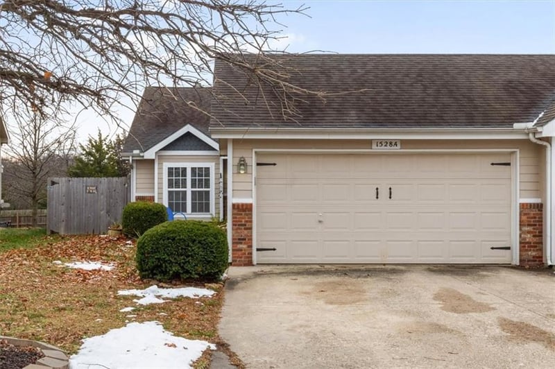 1528 Legend Trail Dr #A, Lawrence, KS 66047