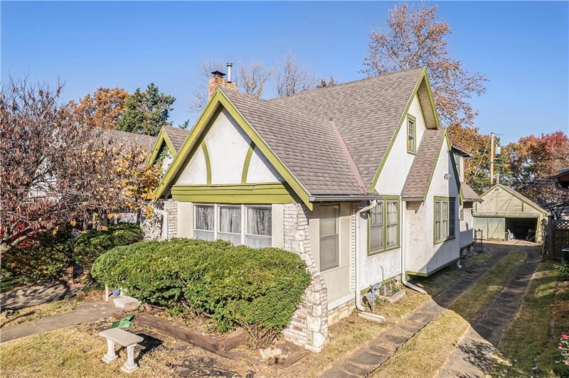 408 70th Ter, Kansas City, MO 64131