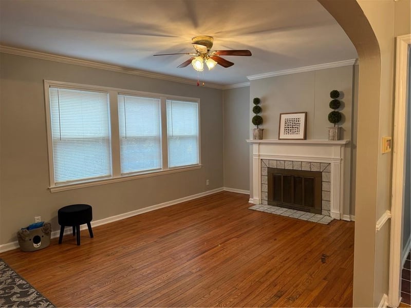 1403 27th Ter, Independence, MO 64052