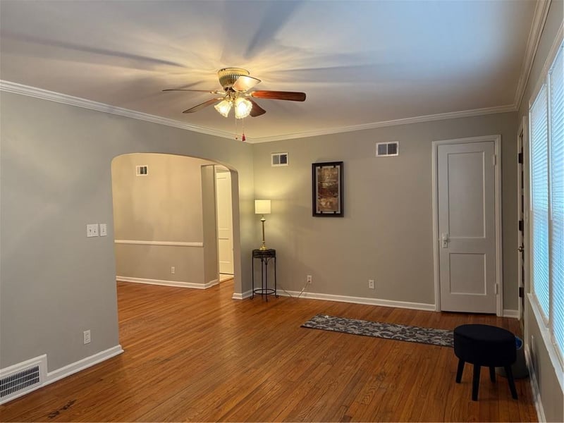 1403 27th Ter, Independence, MO 64052