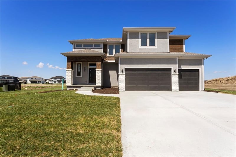 13304 179th St, Overland Park, KS 66013