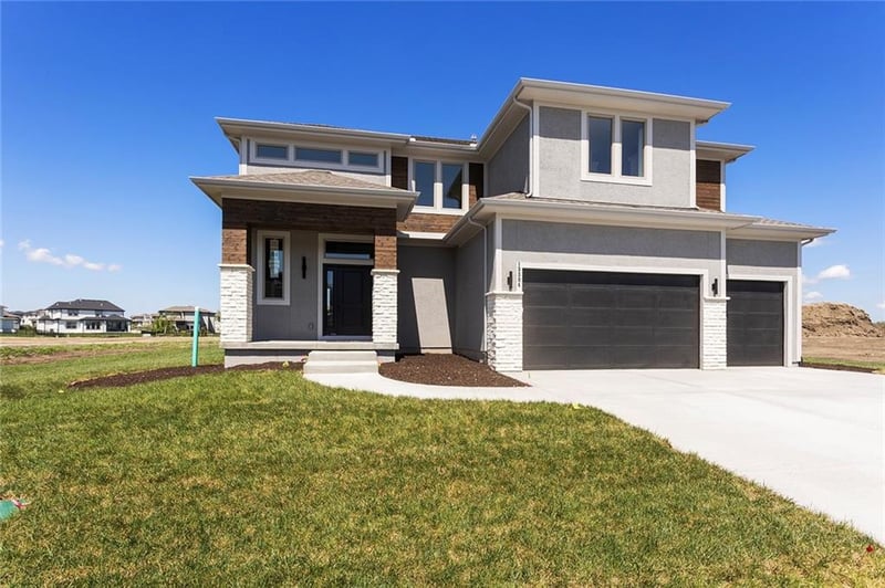 13304 179th St, Overland Park, KS 66013