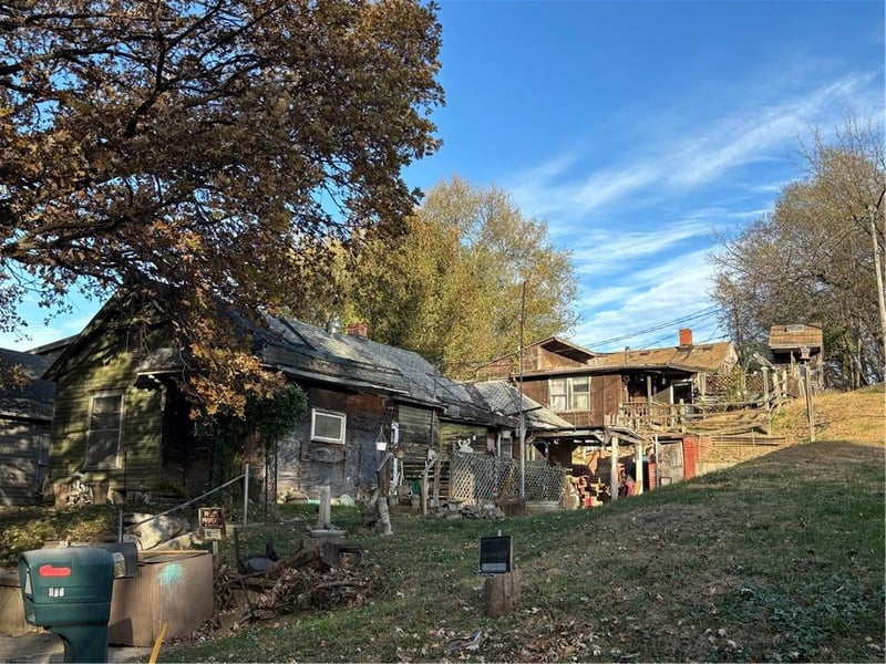 621 Colorado Ave, St Joseph, MO 64504