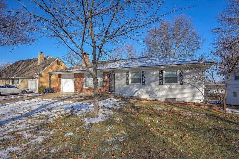 4212 105th St, Kansas City, MO 64137