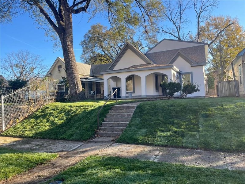 2315 Brighton Ave, Kansas City, MO 64127