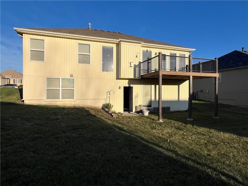 109 Nw 90th Pl, Kansas City, MO 64155