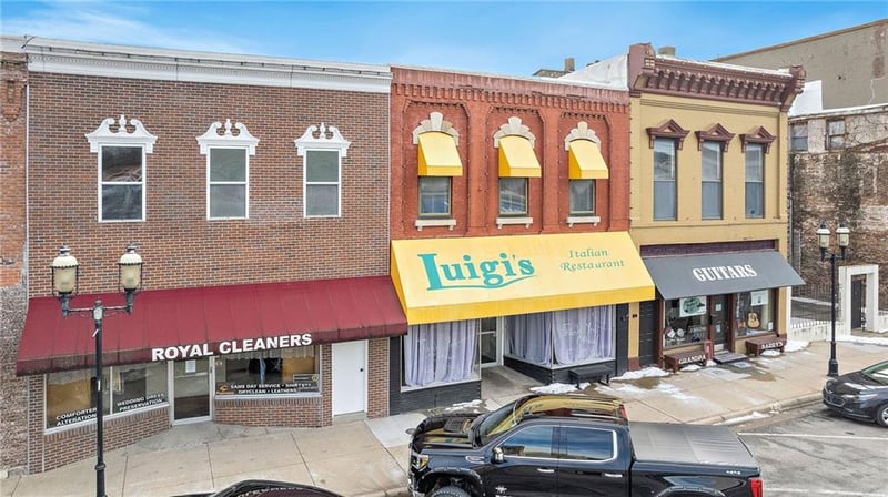127 Main St, Ottawa, KS 66067