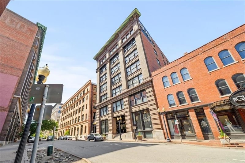 308 8th St #712, Kansas City, MO 64105