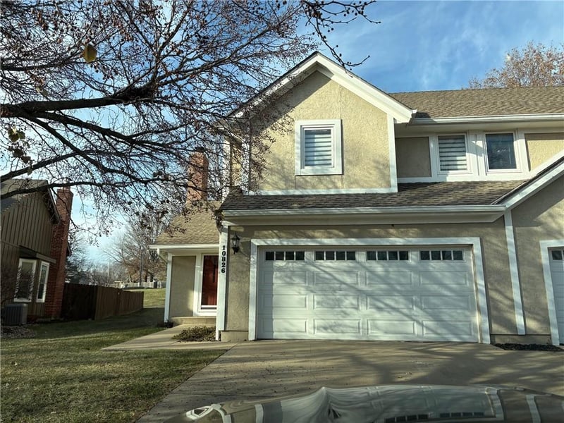 10826 W 115 Pl, Overland Park, KS 66210