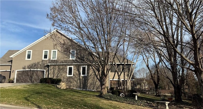 14421 Norwood St, Leawood, KS 66224
