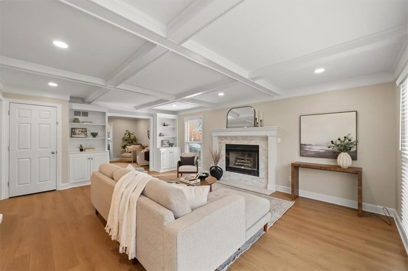 12222 Beverly St, Overland Park, KS 66209