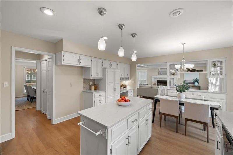 12222 Beverly St, Overland Park, KS 66209