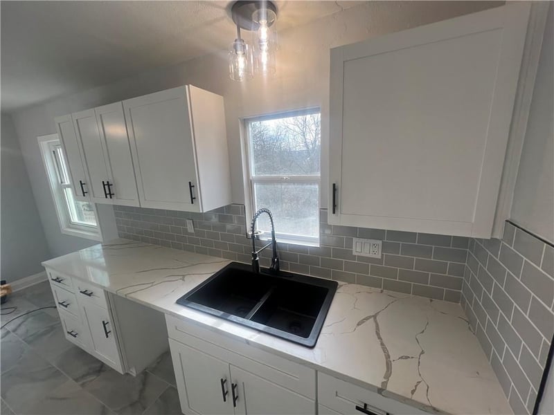 7507 76th St, Kansas City, MO 64138