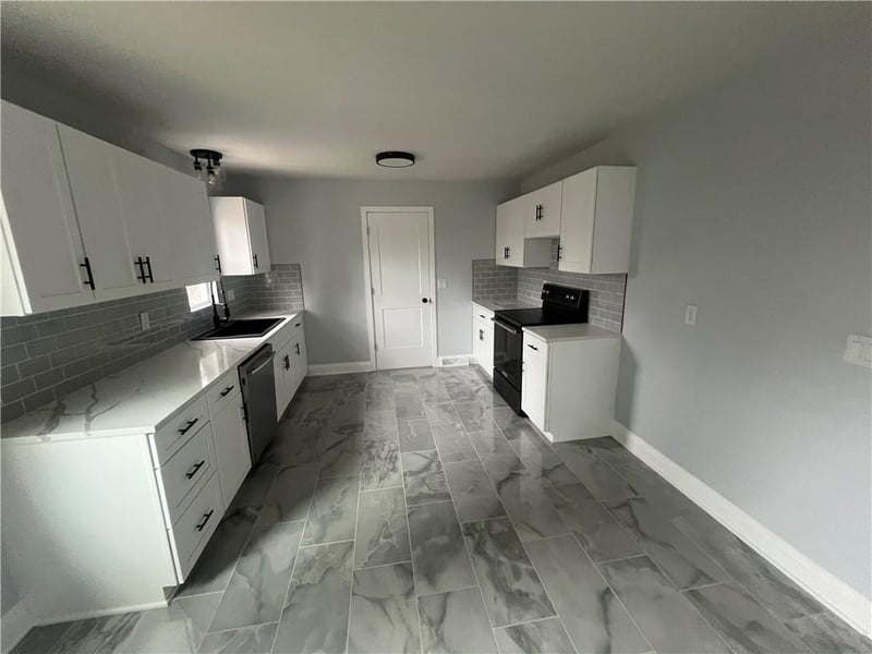 7507 76th St, Kansas City, MO 64138