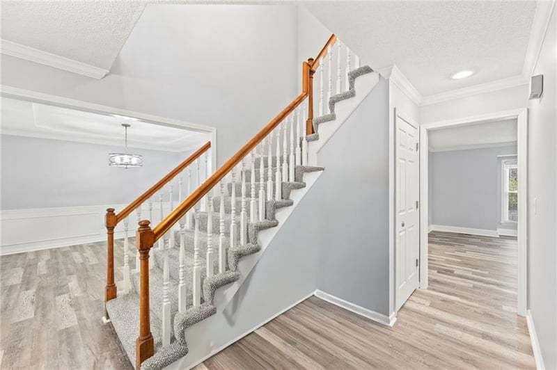 3715 Kimstin Cir, Blue Springs, MO 64015