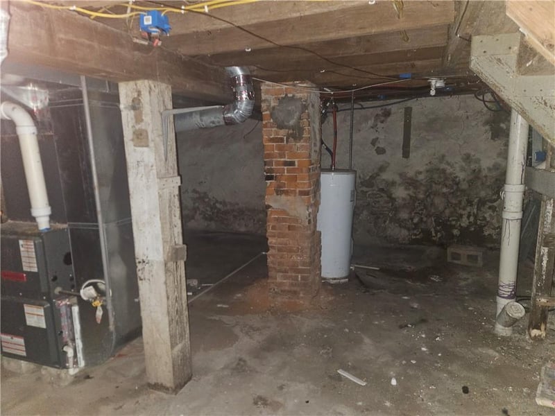 1605 37th St, Kansas City, MO 64109