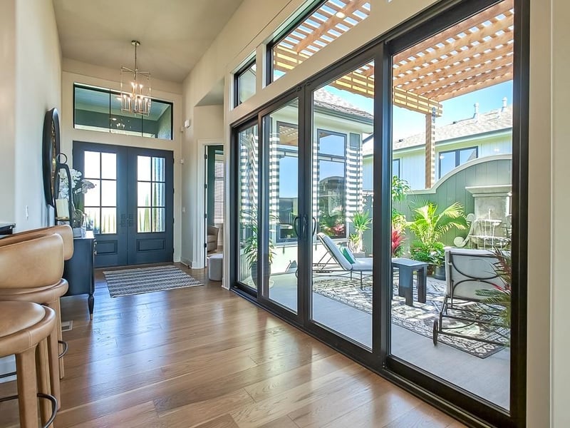 5807 Lucerne Ave, Kansas City, MO 64151