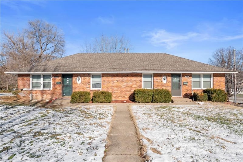 13598 39th & 13600 Ct, Independence, MO 64055