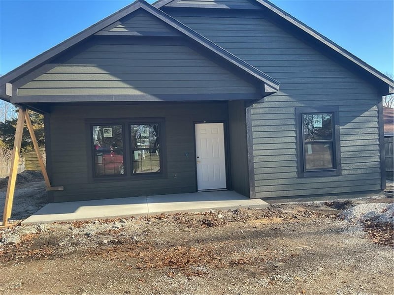 707 Sycamore St, Ottawa, KS 66067