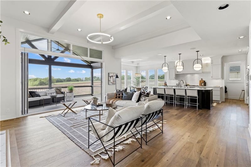 22053 99th Ter, Lenexa, KS 66220