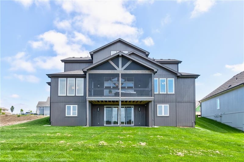 22053 99th Ter, Lenexa, KS 66220