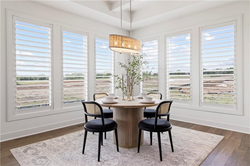 22053 99th Ter, Lenexa, KS 66220