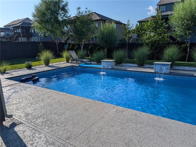 2410 111th Ter, Kansas City, MO 64155