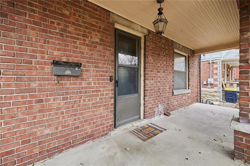 3129 Central St, Kansas City, MO 64111