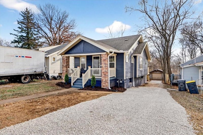 4015 68th Ter, Kansas City, MO 64132