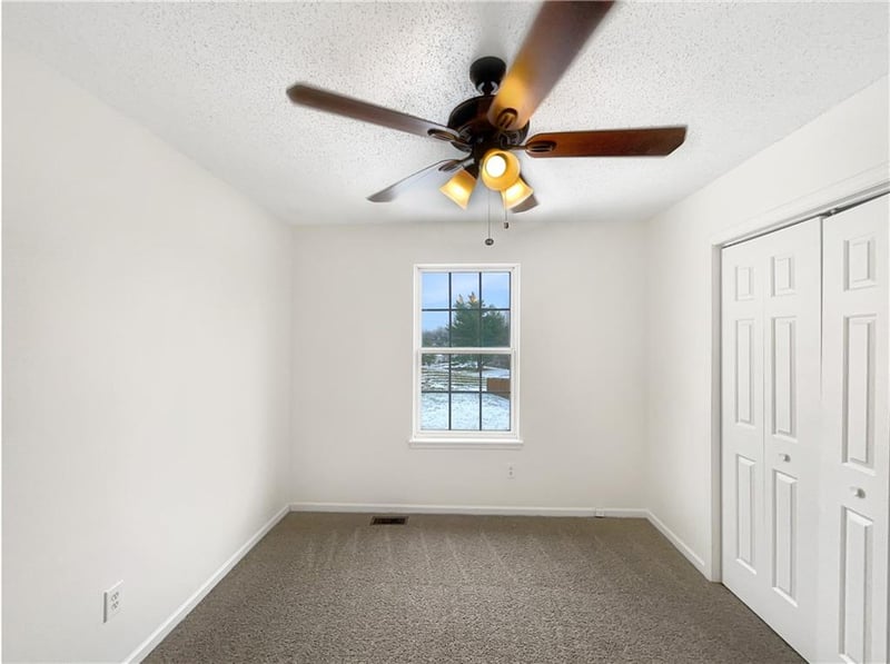 603 Old Paint Rd, Raymore, MO 64083