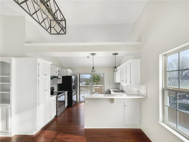 603 Old Paint Rd, Raymore, MO 64083