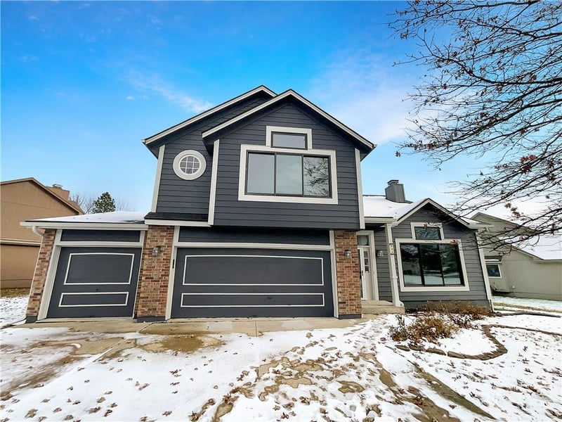 603 Old Paint Rd, Raymore, MO 64083