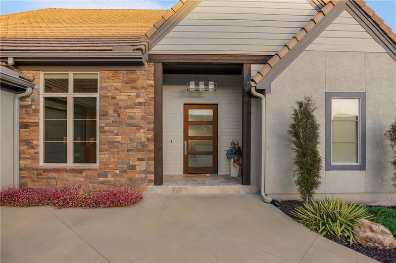 14945 Chadwick St, Overland Park, KS 66224