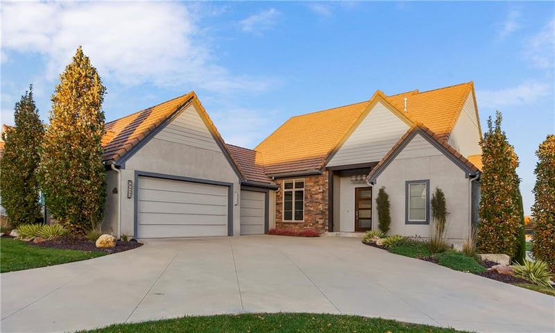 14945 Chadwick St, Overland Park, KS 66224