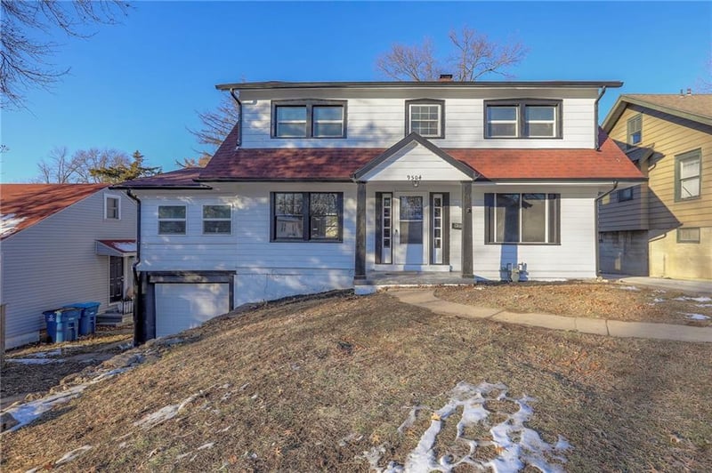 9504 13th St, Independence, MO 64052