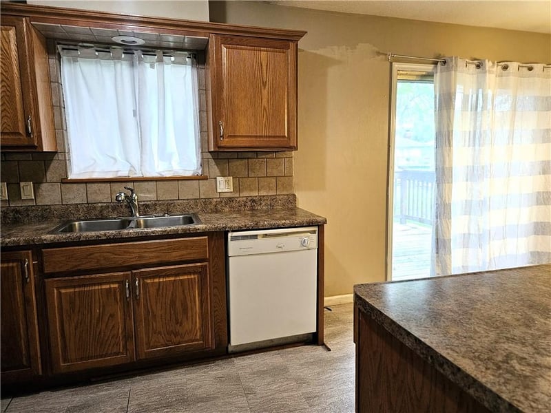 20802 13th Ter, Independence, MO 64057